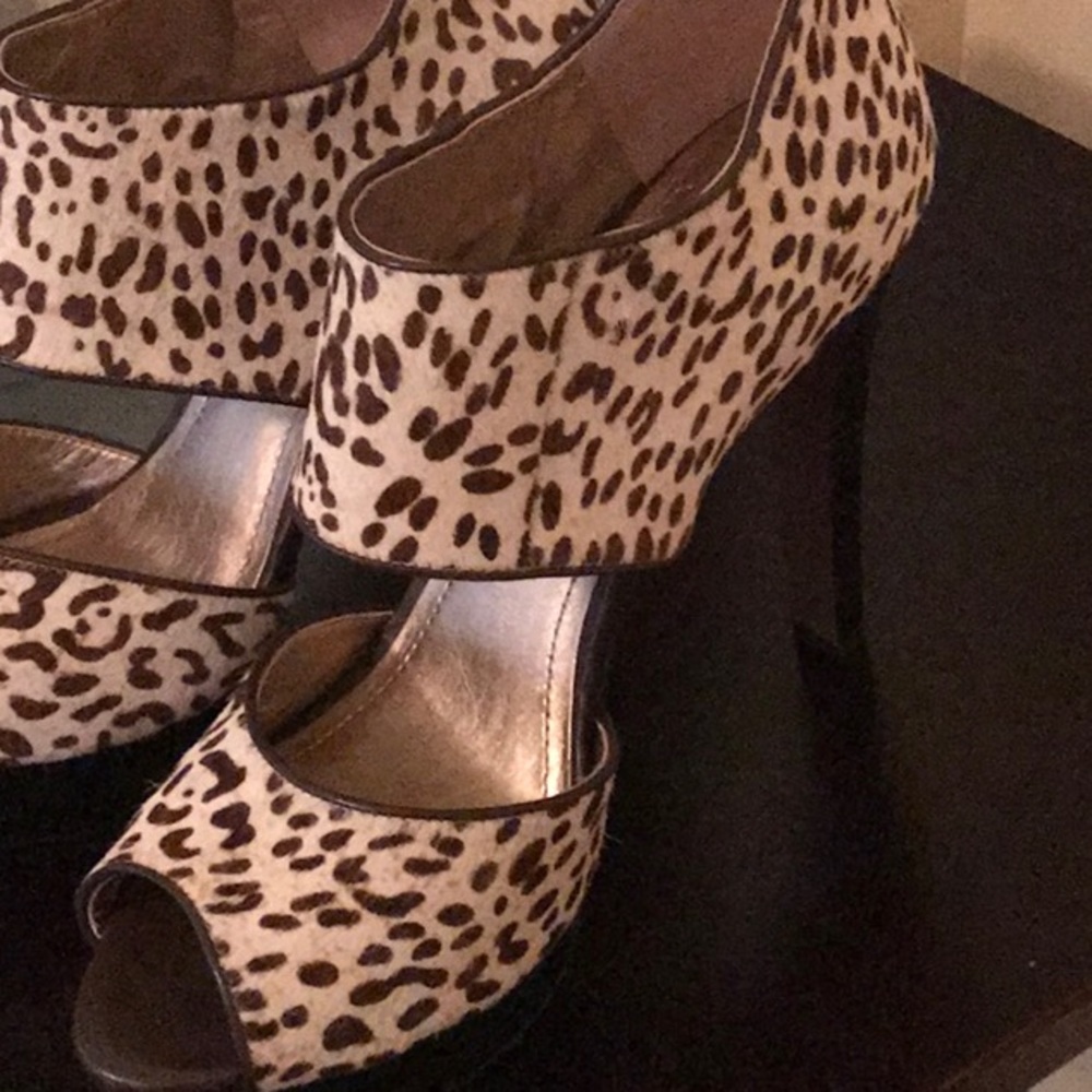 Shoes - Picture 3 of 3